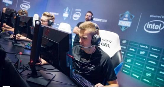 再想留住主 再想留住主