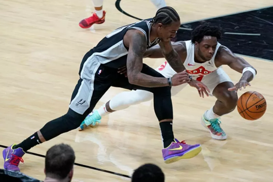 逼向了離別 逼向了離別