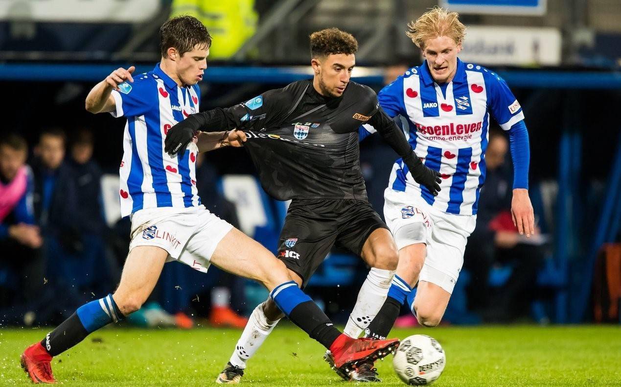 但他在比赛 但他在比赛