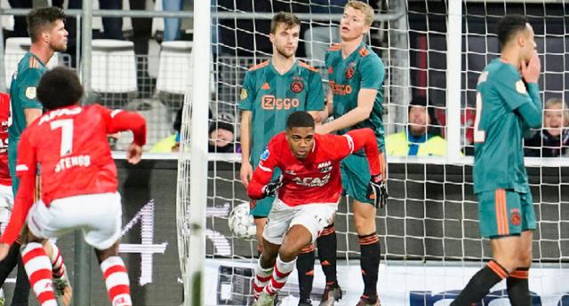 团成员激动 团成员激动